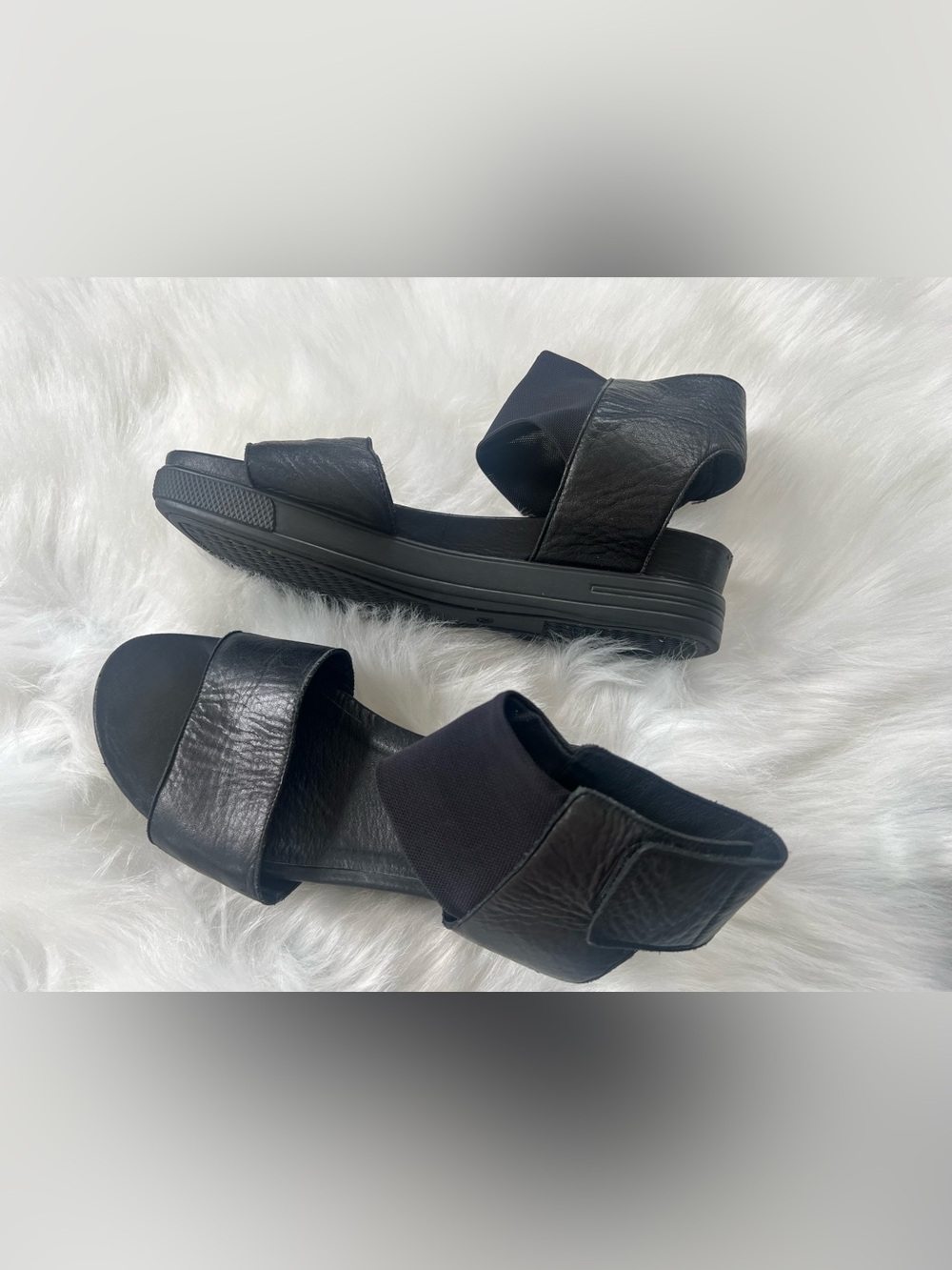Eileen Fisher Soft Black Leather Sport Strappy Sandals Flats, Mesh 7.5